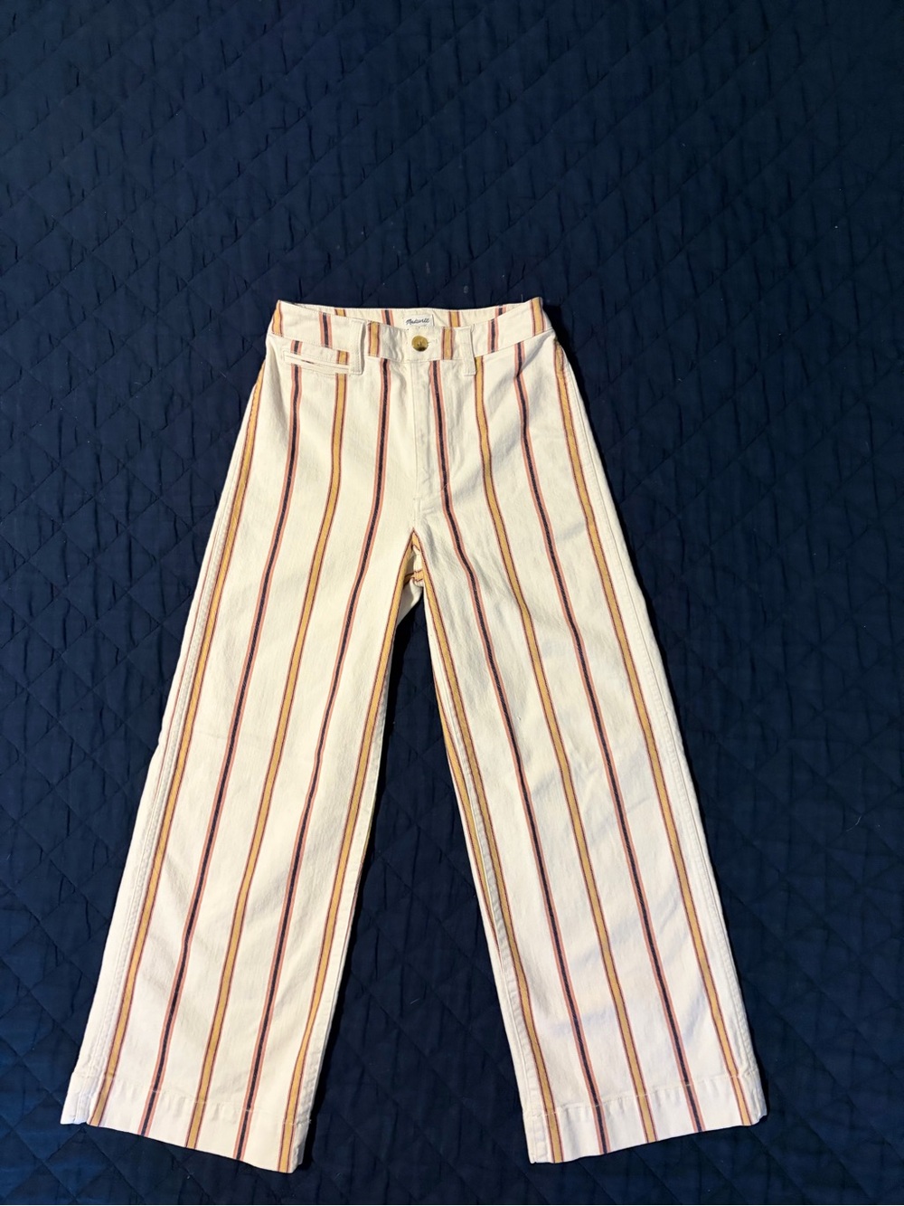 Madewell Wide leg Pants with Stripe Detail  sized 24 T
waist 12.5-14 inseam 26